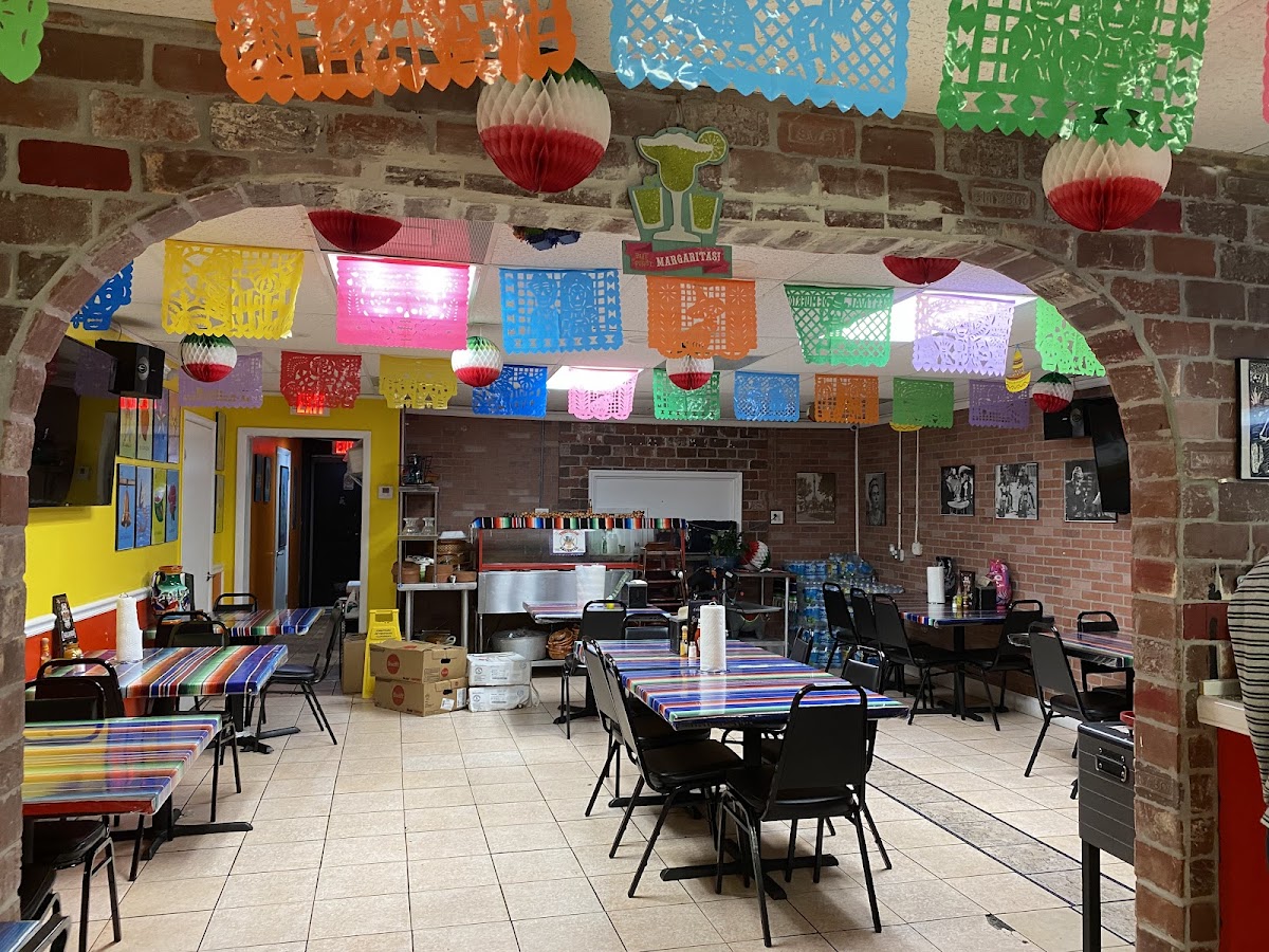 Chilangos Mexican Grill