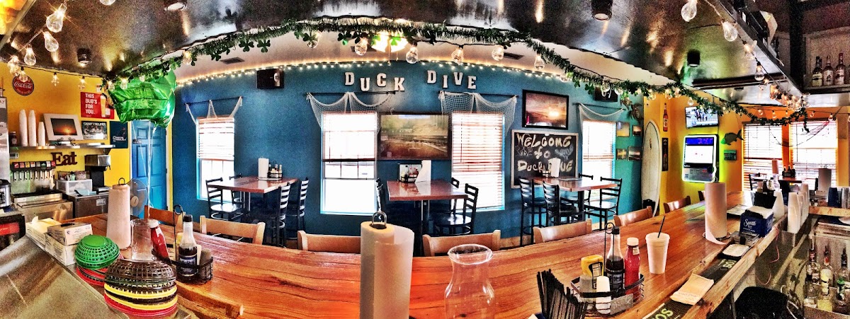 Duck Dive Bar and Grill