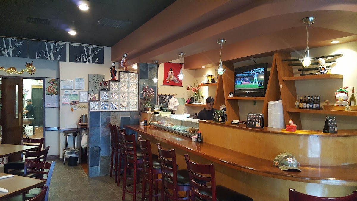 Charming Cafe-does not deliver