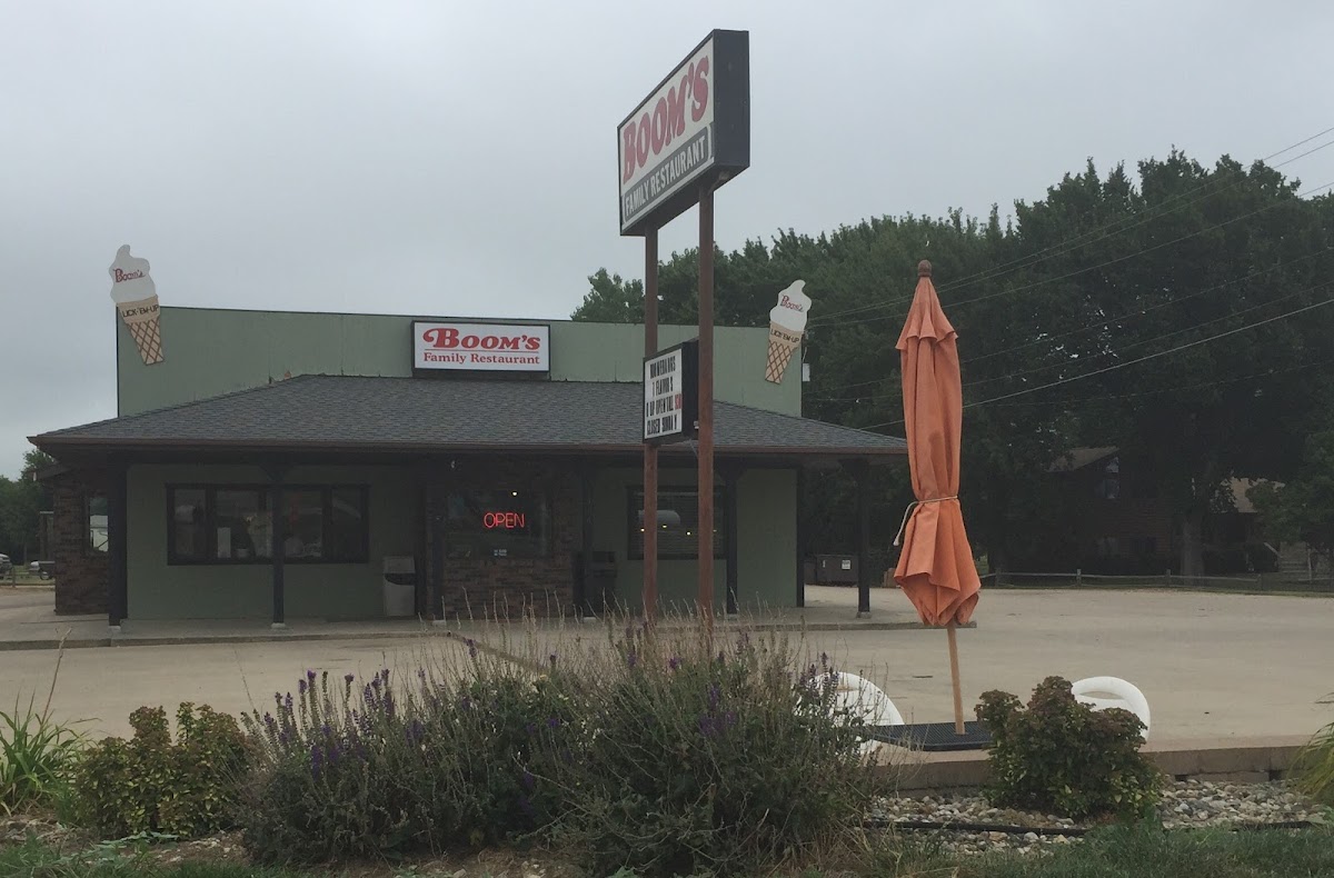 Boom's Restaurant Wagner