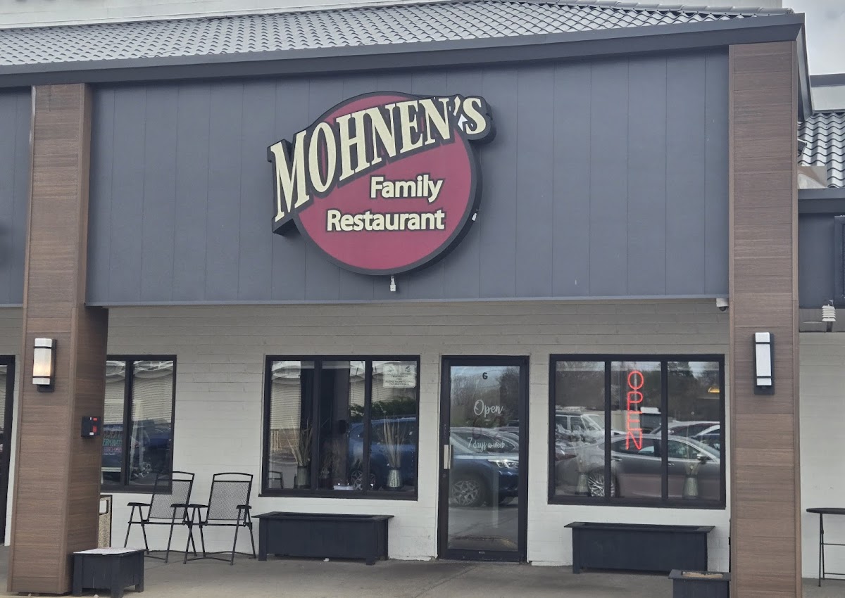 Mohnen's Family Restaurant