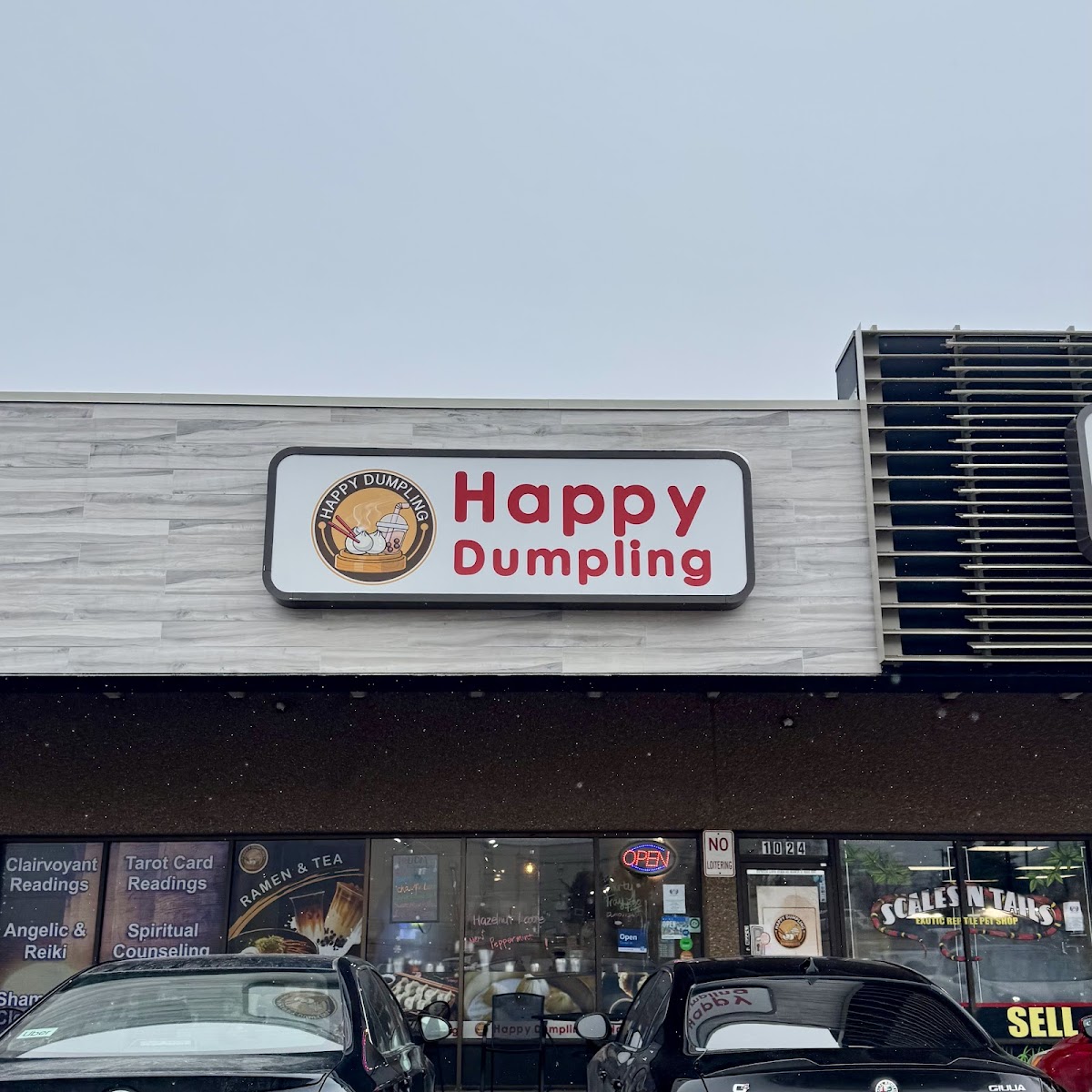Happy Dumpling, Ramen and Tea