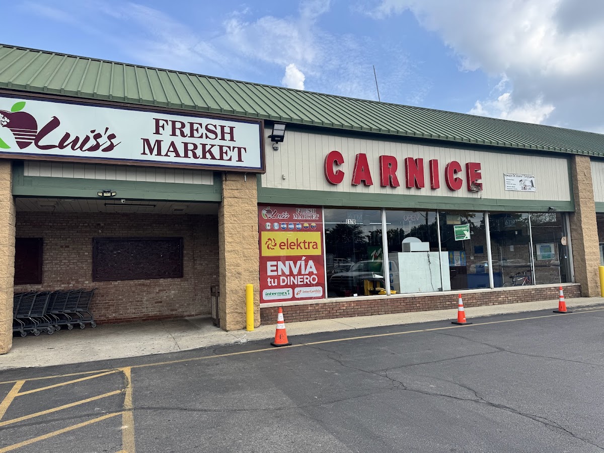 Luis's Fresh Market
