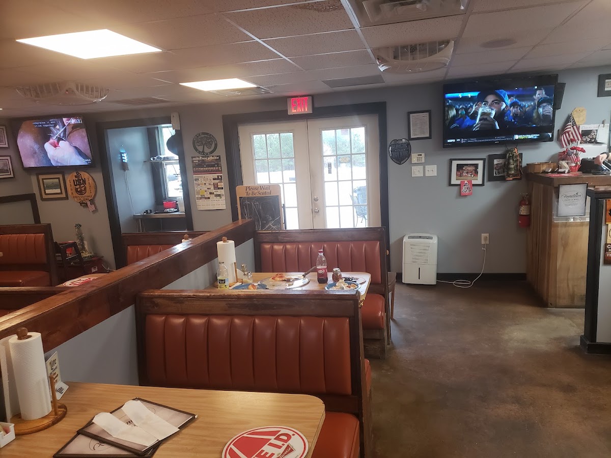 Hometown Pizza & Wings