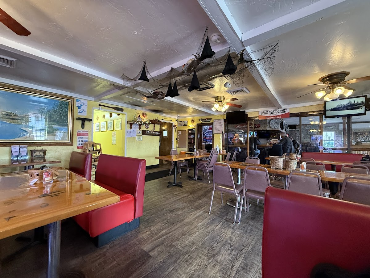 Lu & Joe's Restaurant & Lounge