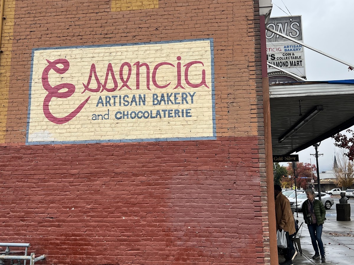 Essencia Artisan Bakery