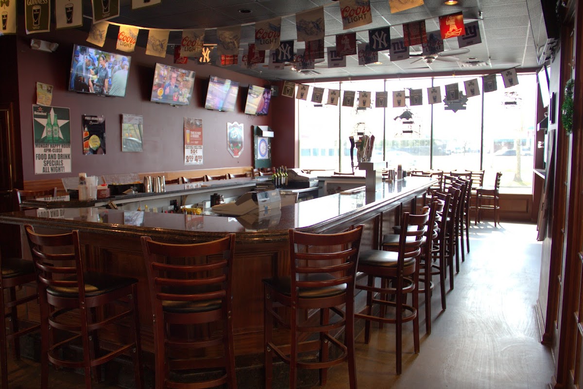 Poole Ave Bar & Liquors