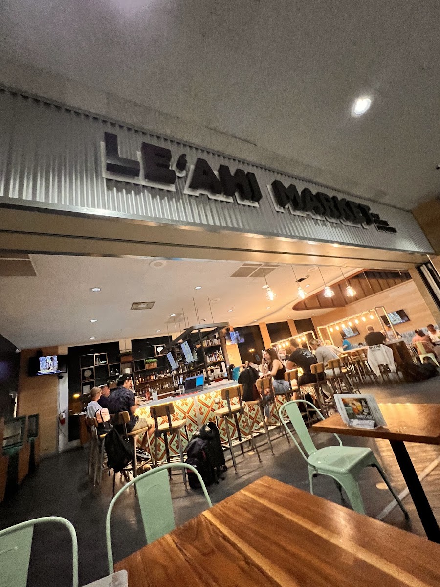 Lē'ahi Market