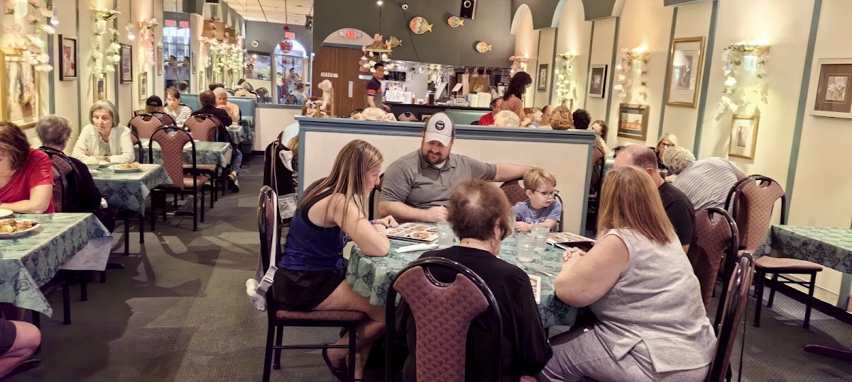 Tong's Hunan Restaurant