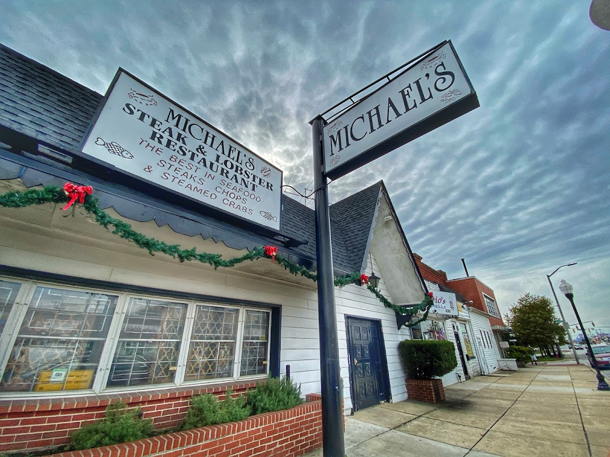Michael's Steak & Lobster House