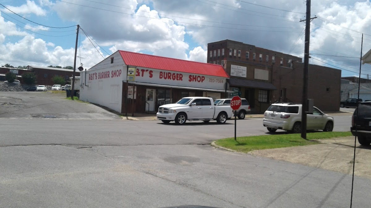 R & T's Burger Shop