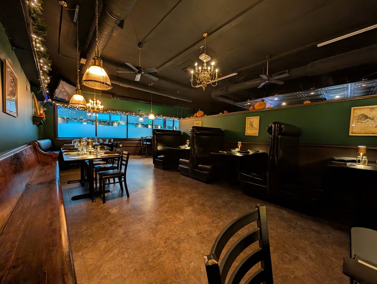 Mia Via Restaurant & Bar