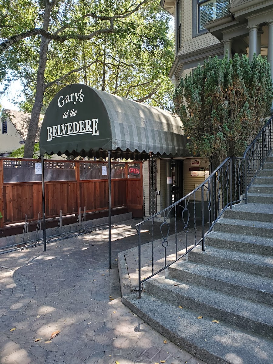 Gary's at the Belvedere