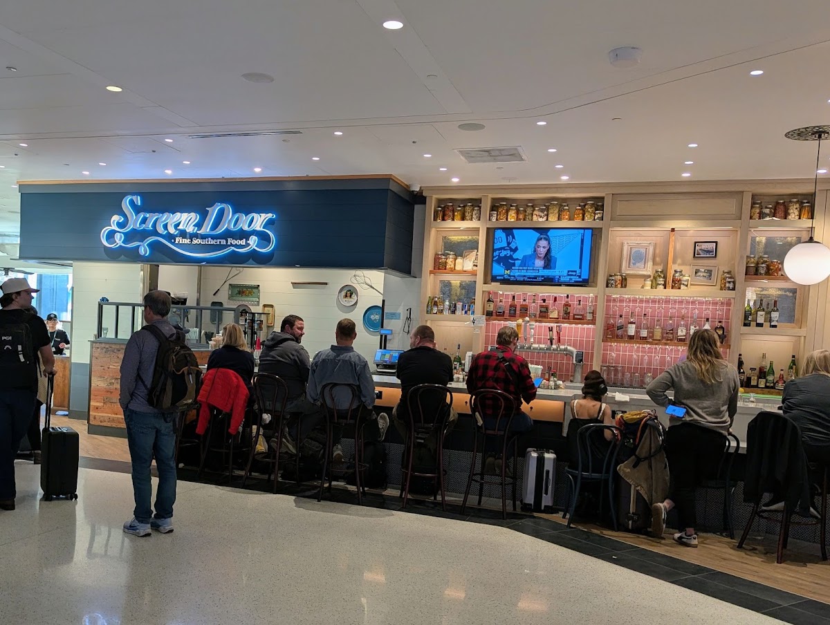 Screen Door PDX Airport (Concourse B)