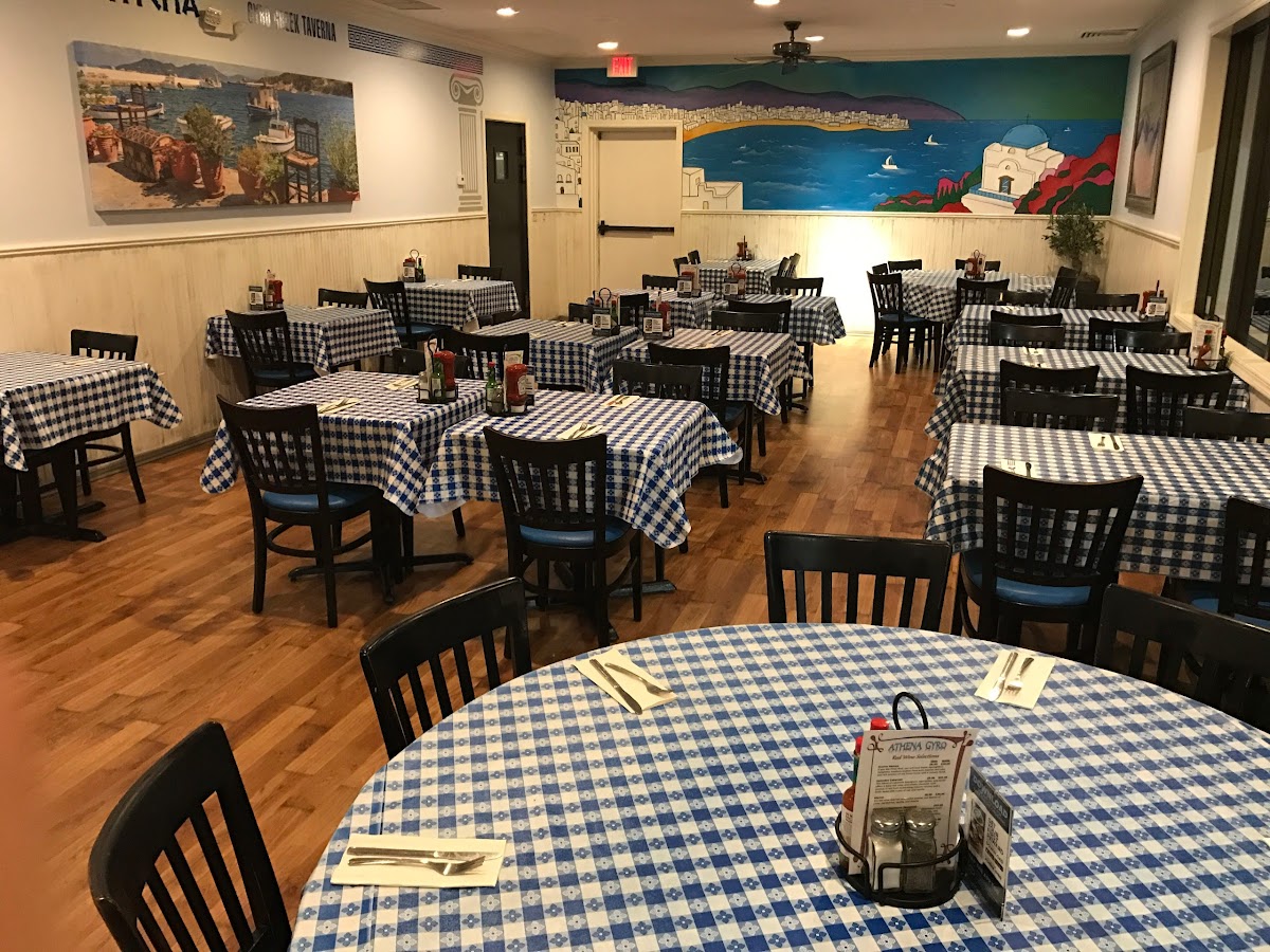 Athena Gyro Greek Taverna
