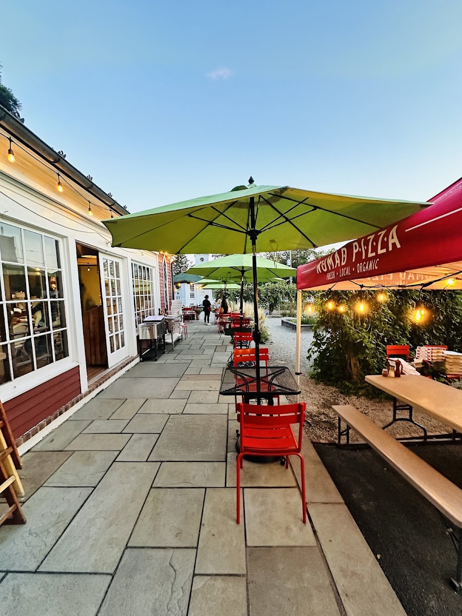 Nomad Pizza Hopewell