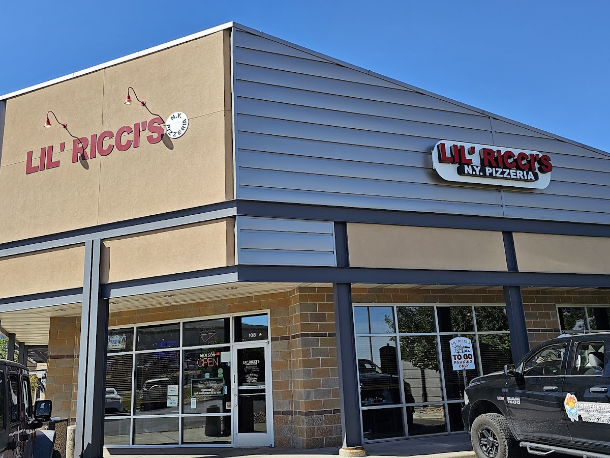 Lil' Ricci's NY Pizza & Pasta - Golden