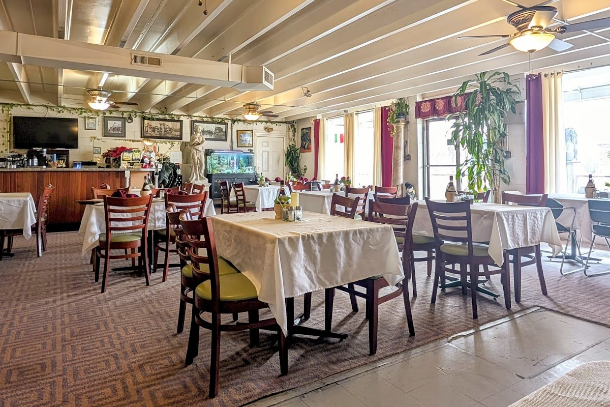 Vinny's Taste Of Italy Restaurant