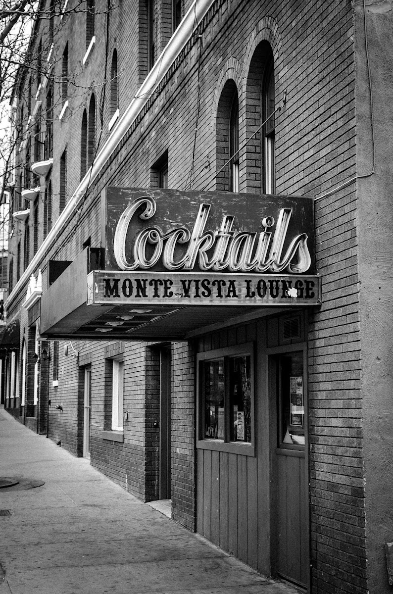 Monte Vista Cocktail Lounge