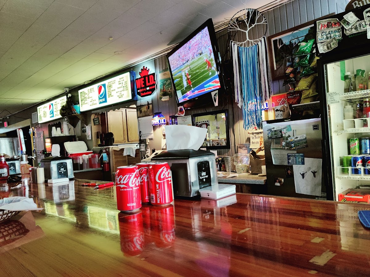 Little Hap's Bar & Grill