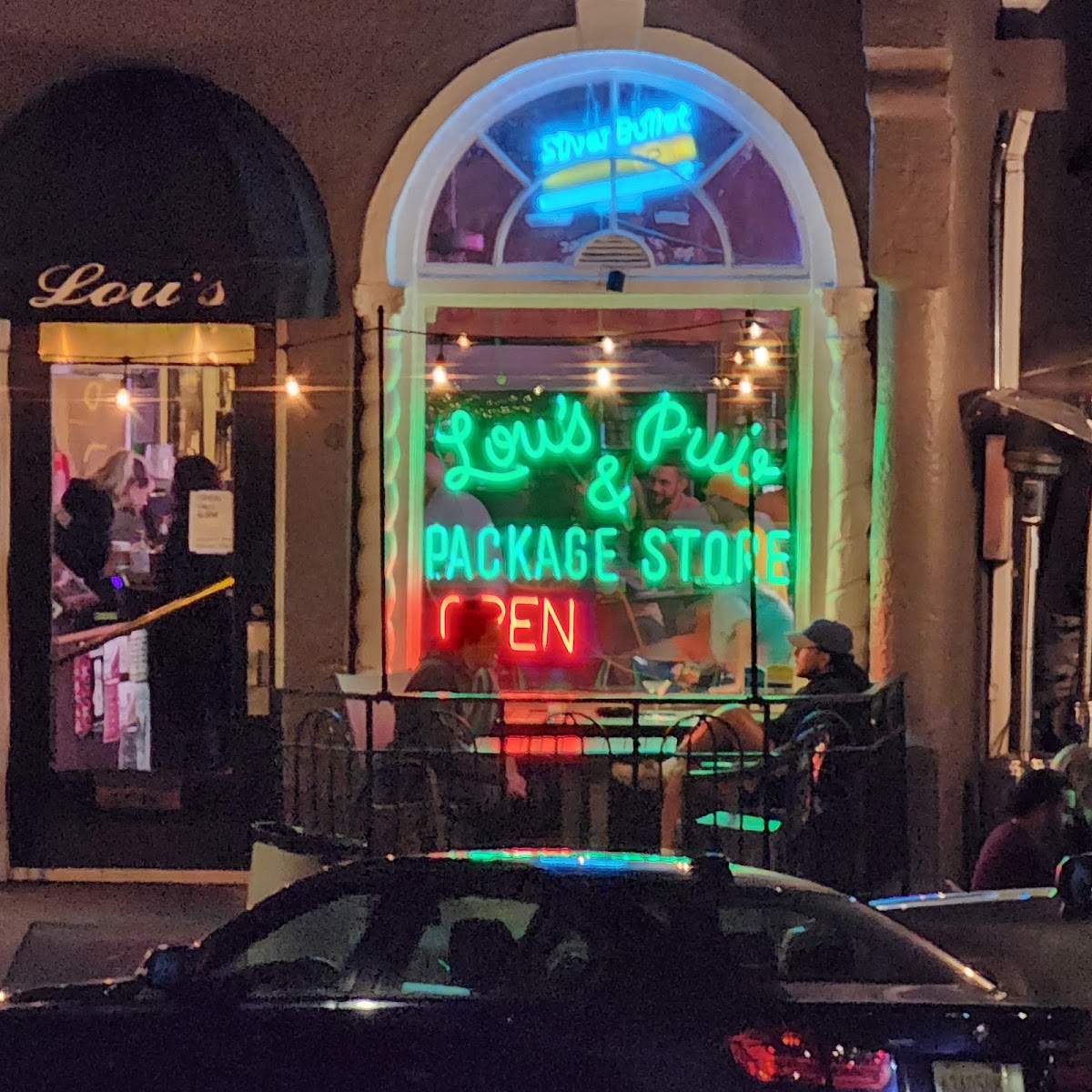 Lou's Pub & Package Store