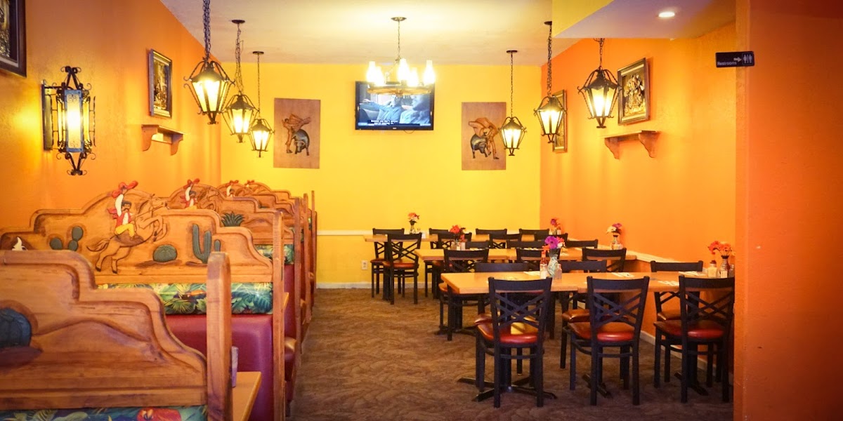 Los Compadres Mexican Restaurant