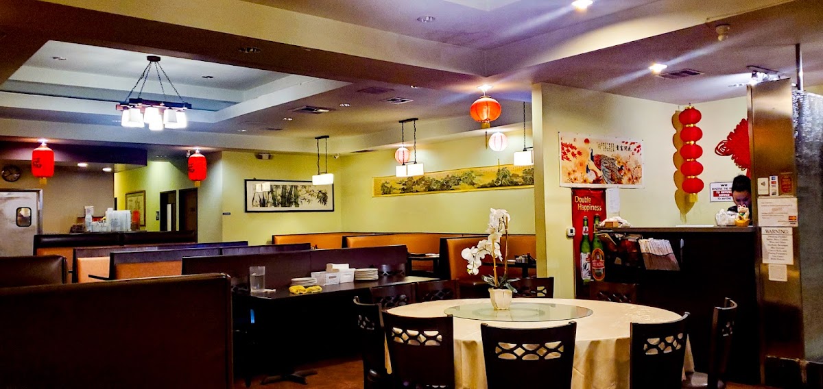 Red Lantern Chinese Cuisine