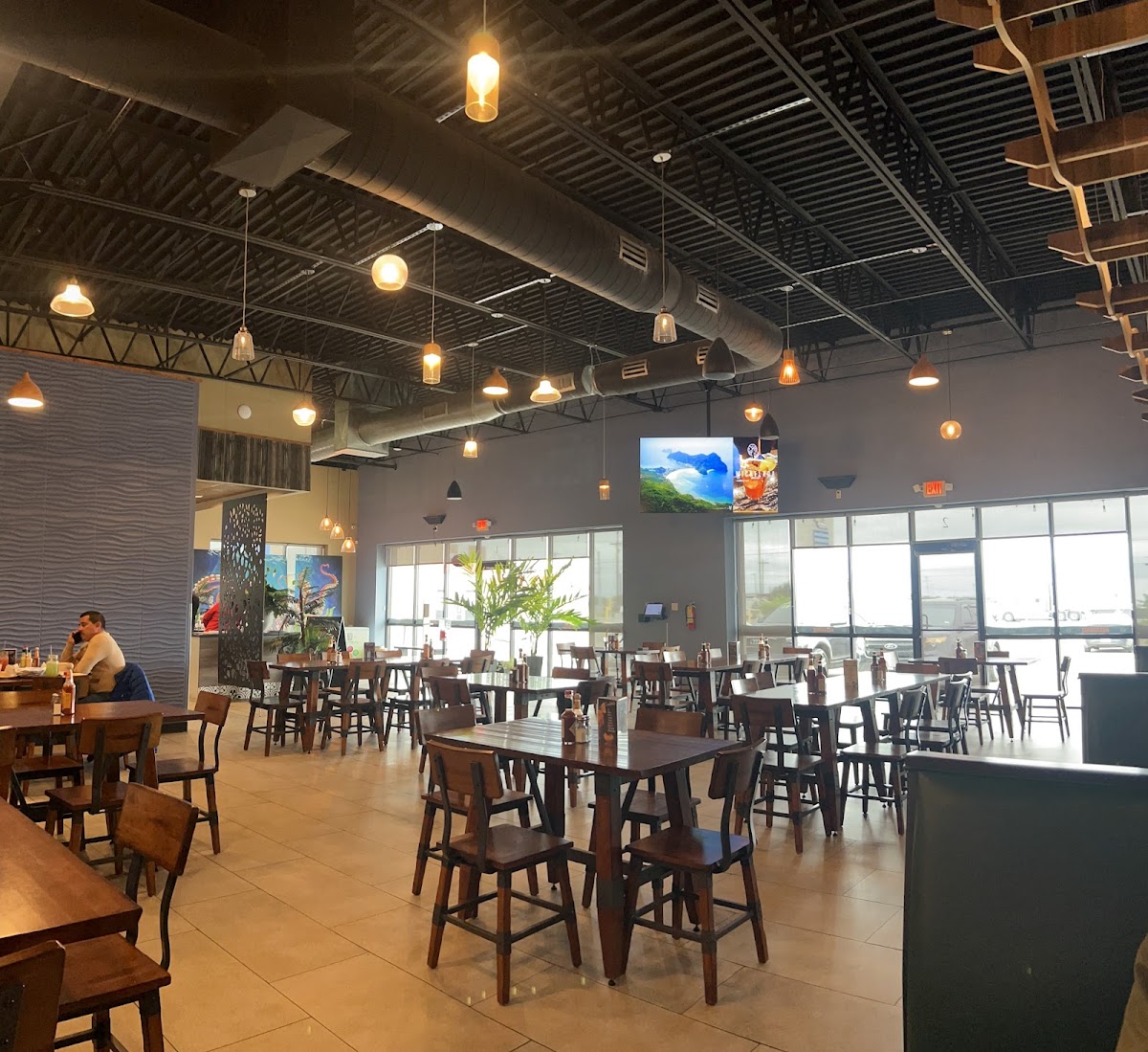 Altamar Seafood & Bar