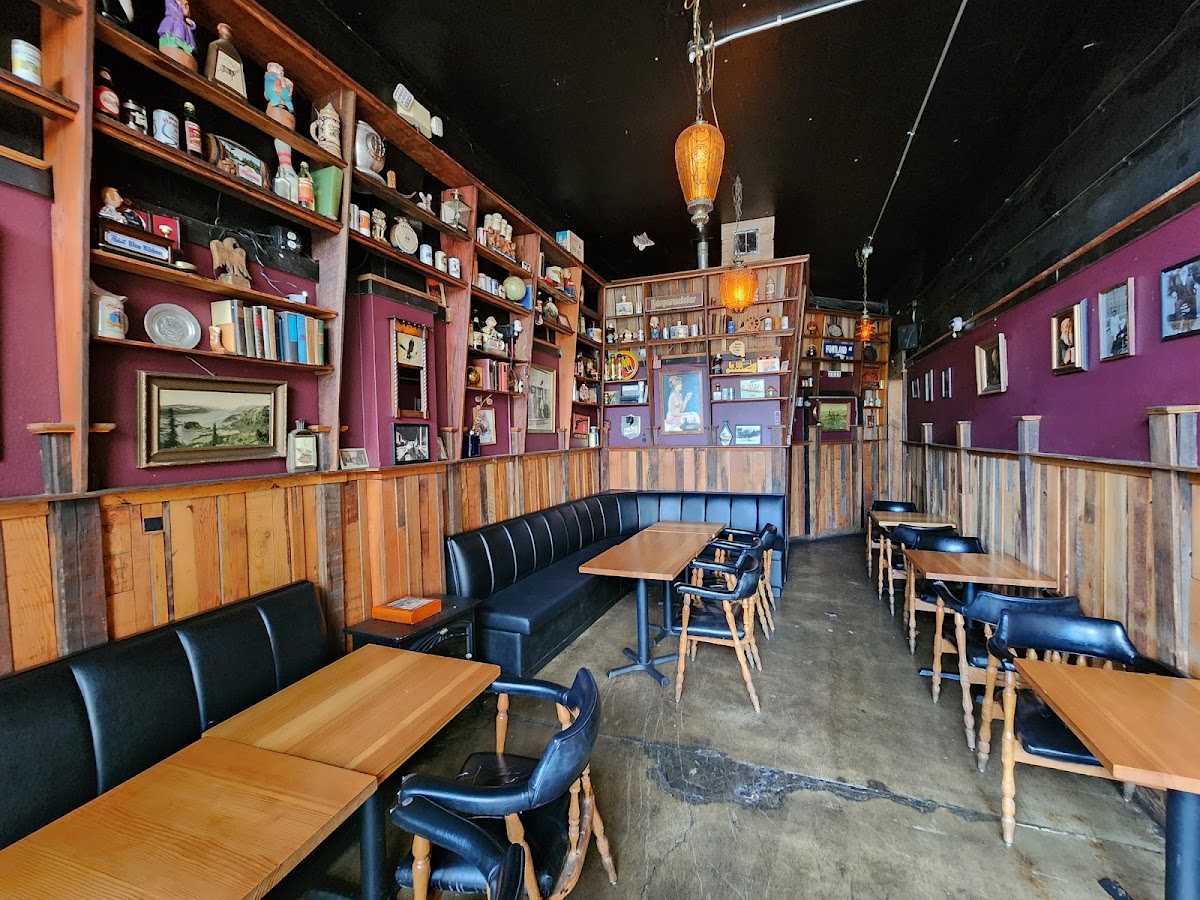 Double Barrel Tavern