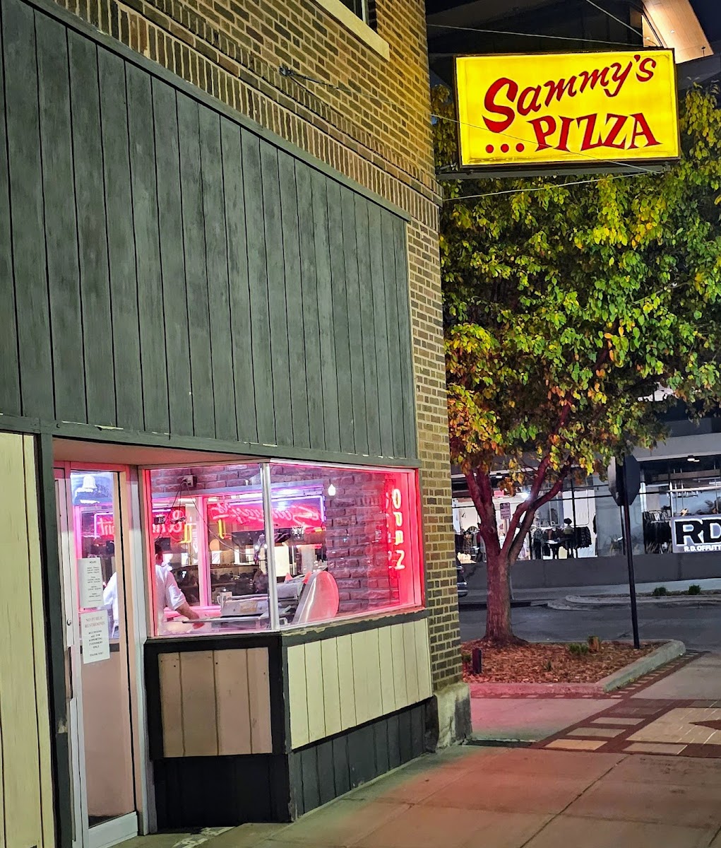 Sammy's | Pizza & Restaurant