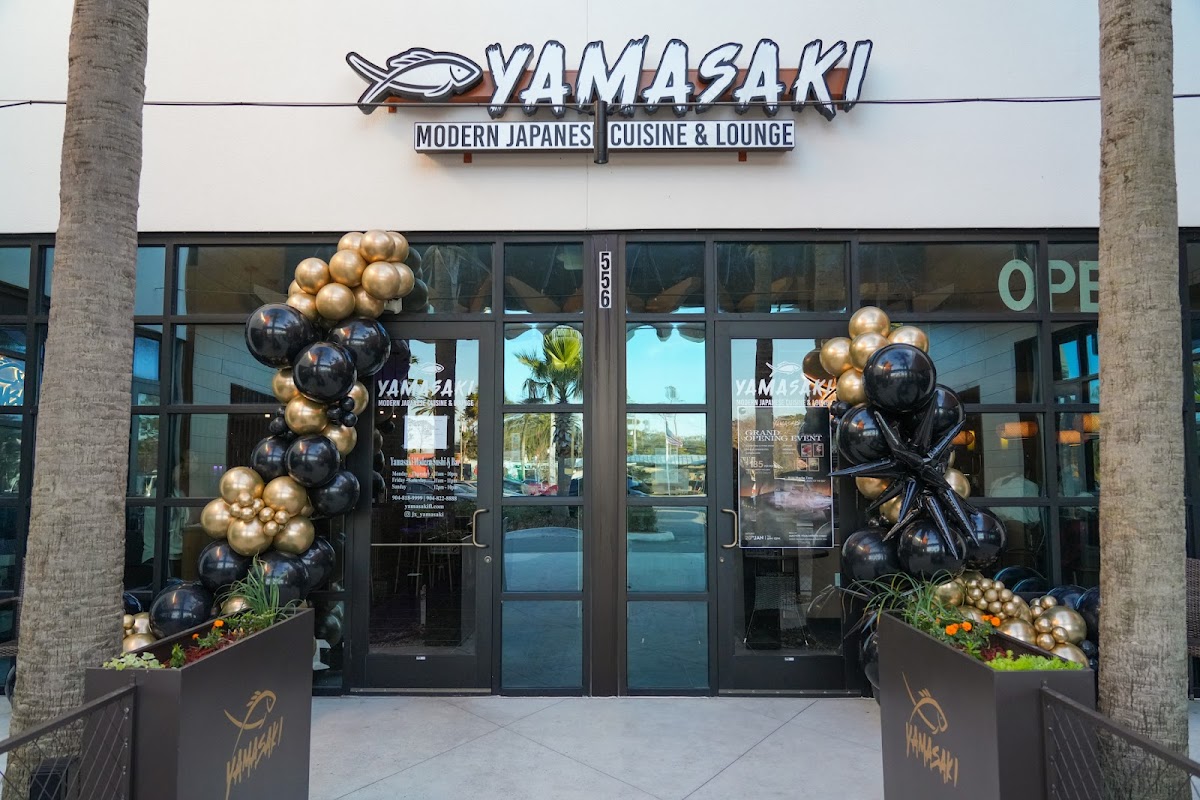 Yamasaki modern sushi