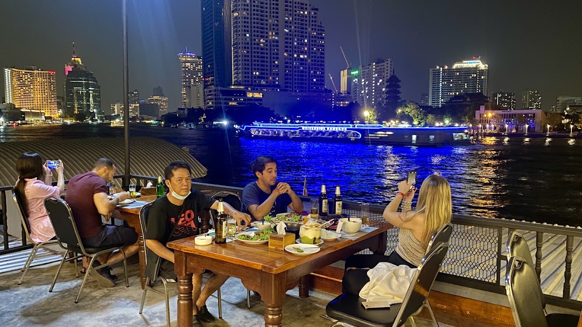 JOJO SEAFOOD RIVERSIDE