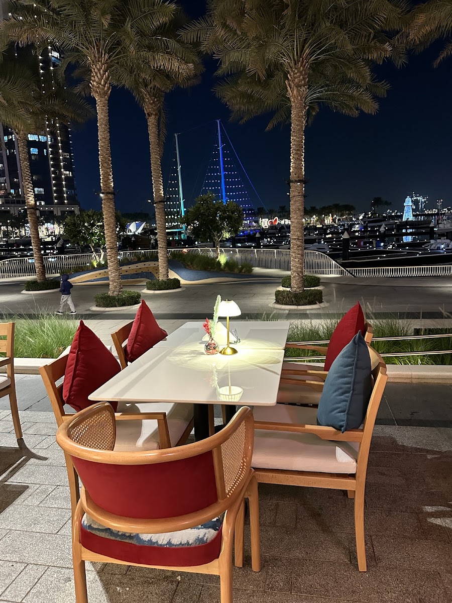 Karaz Restaurant Dubai Creek - مطعم كرز دبي كريك هاربر