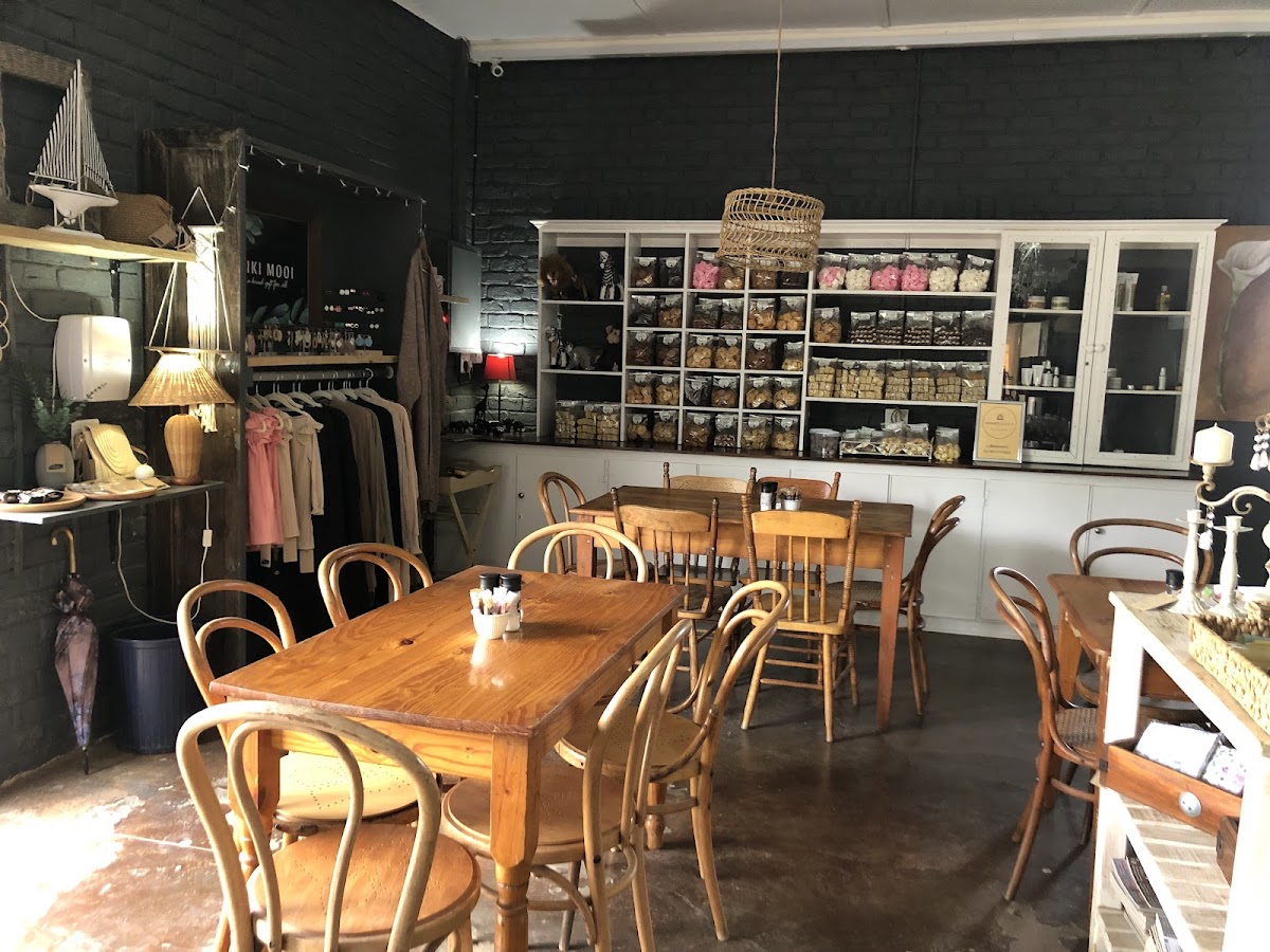 Blue Lizard Garden Cafe