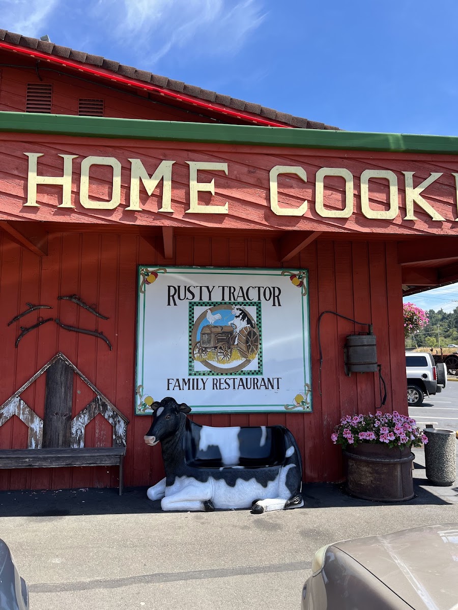 Rusty Tractor Restaurant