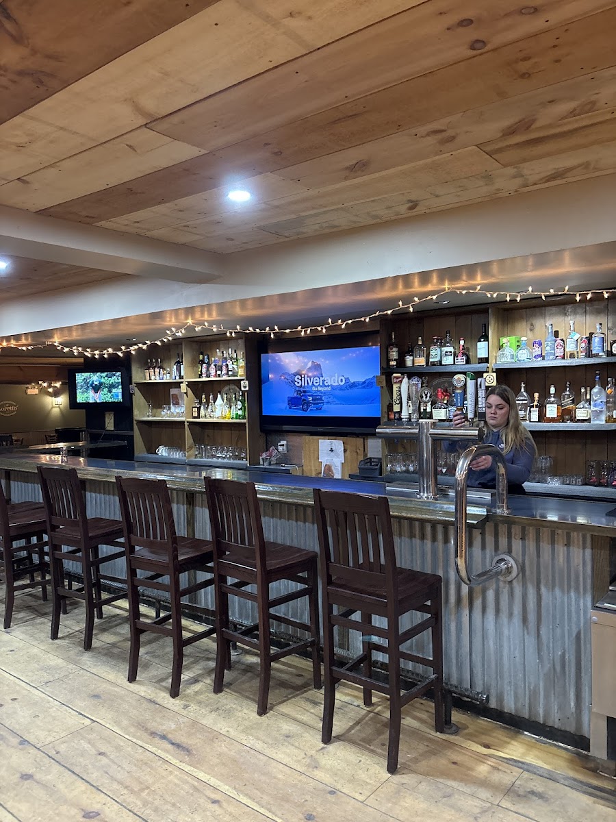 Loretto Restaurant Country Bar