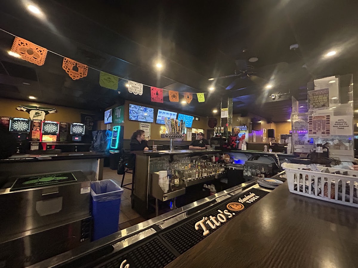 Bleechers Bar & Grill