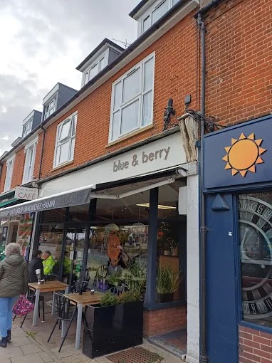 Blue & Berry Café