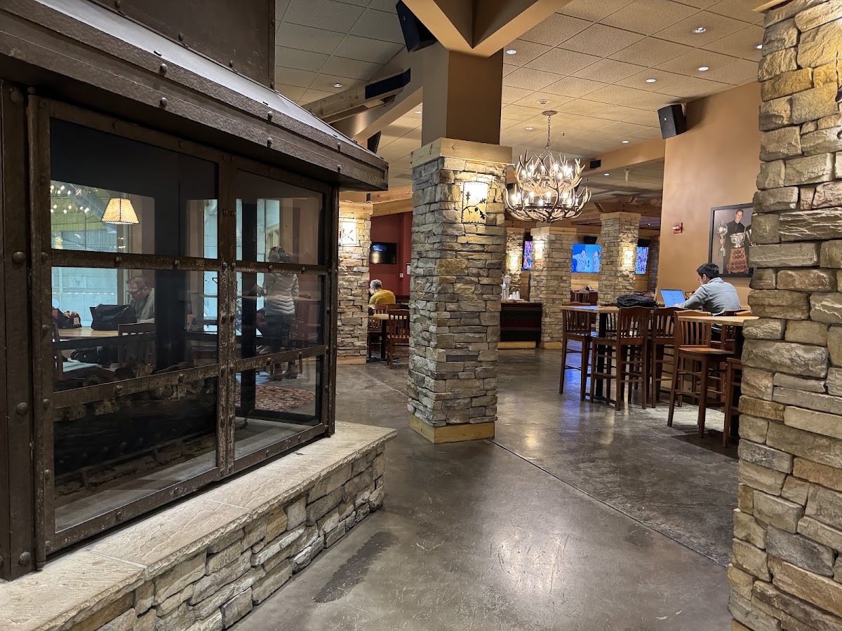 Stanley's Sports Bar