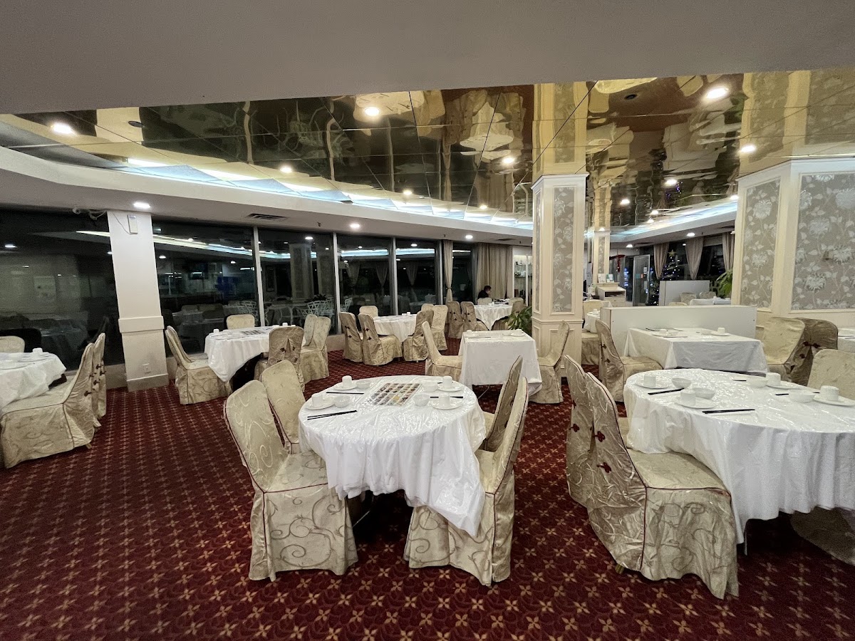Sky Dragon Chinese Restaurant 龍翔酒樓