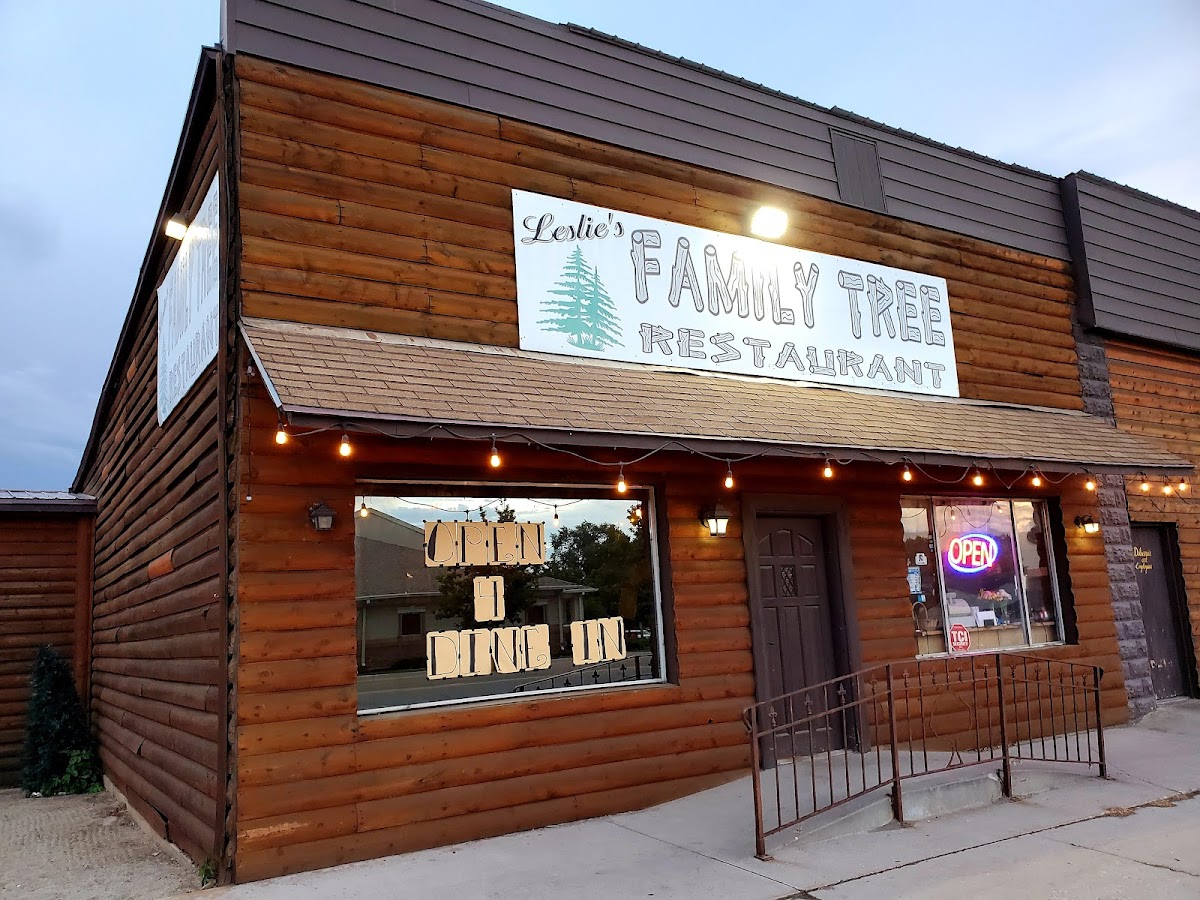 Leslie's Family Tree Restaurant