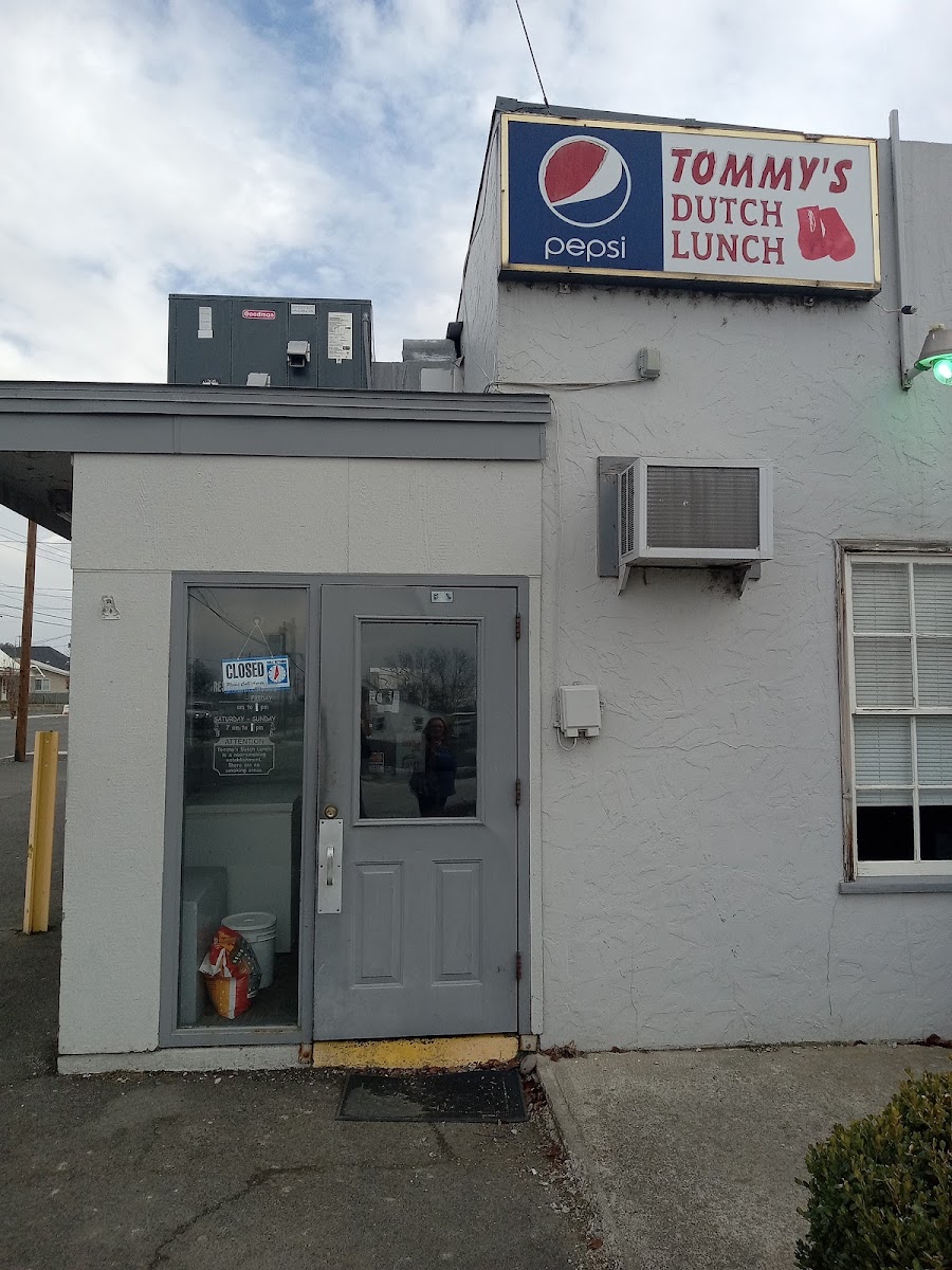 Tommy's Dutch Lunch