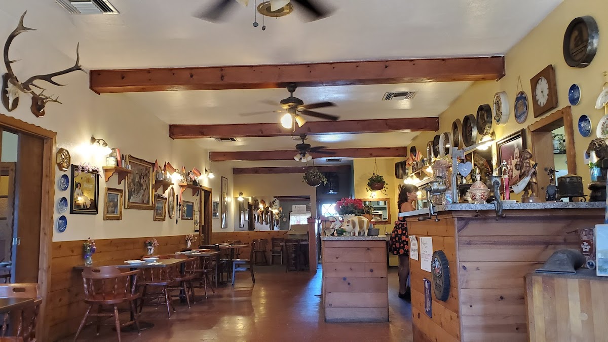 Gazzolo's Sausage Co Restaurant and Deli