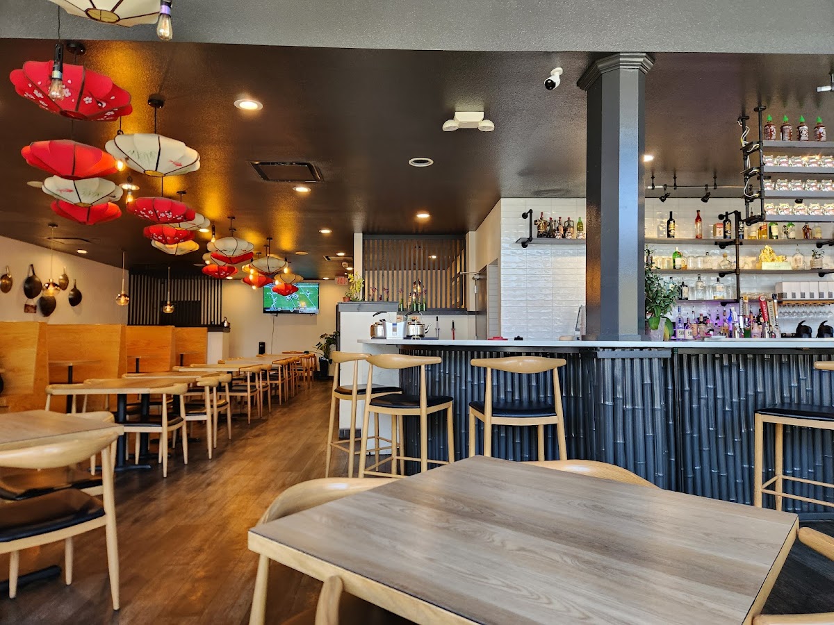 Encore Asian Bistro (Encore Cafe)