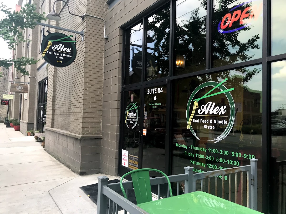 Alex's Thai Food & Noodle Bistro