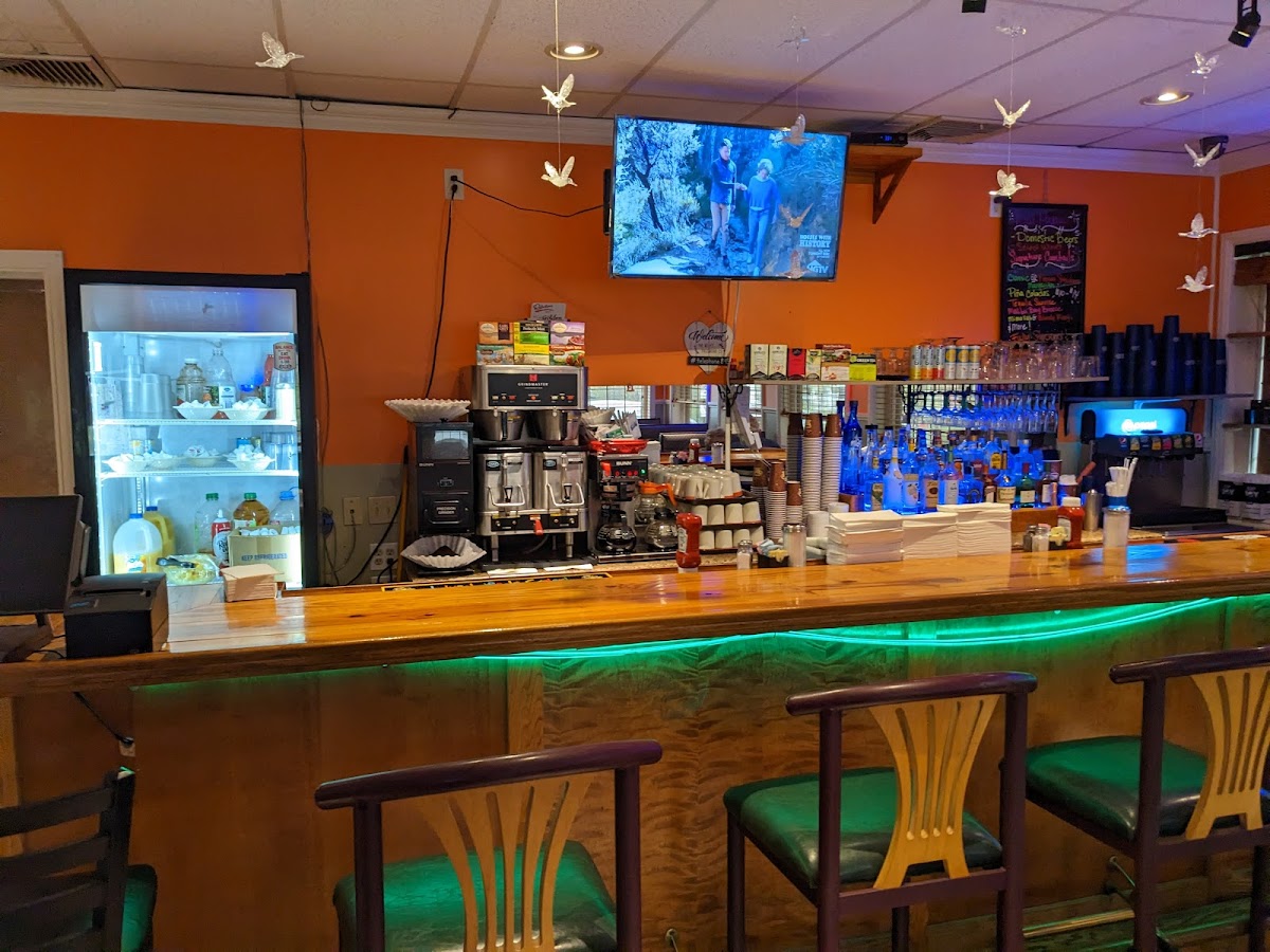 Casi's Family Diner And Restaurant