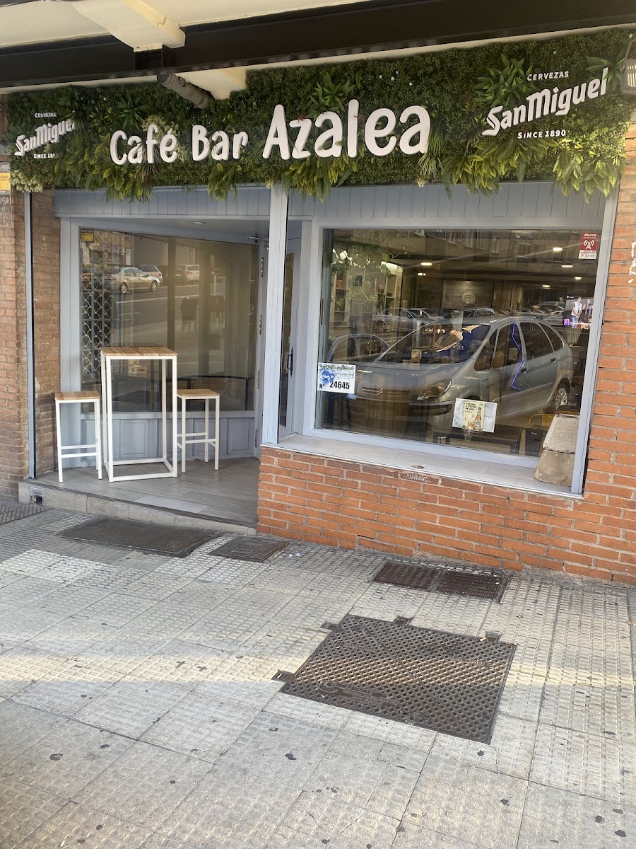 Bar Azalea