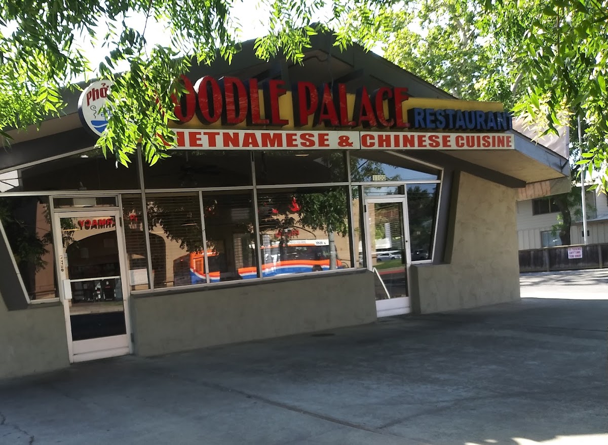 Pho Bac Noodle Palace