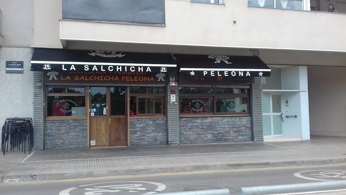 La salchicha peleona