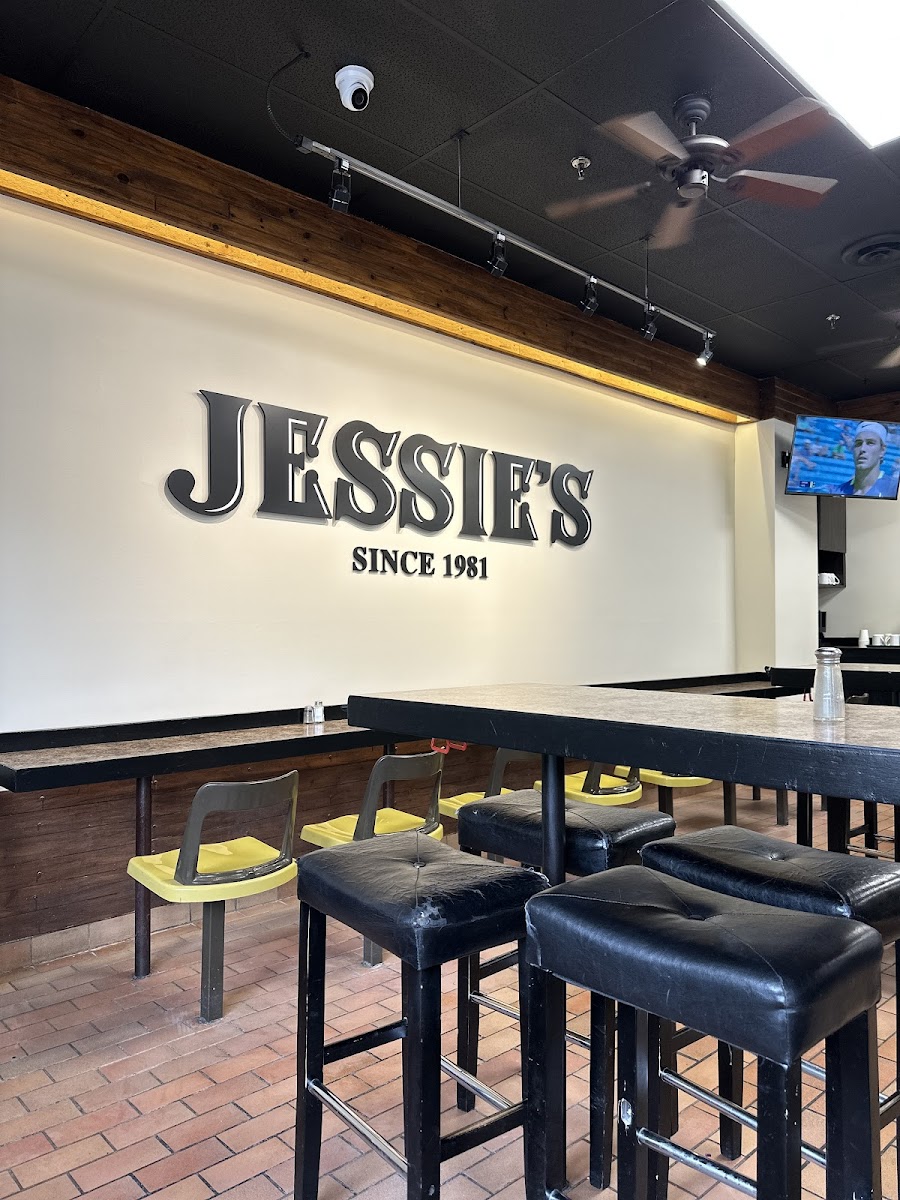 Crew Eatery (Formerly Jessie's) since 1981